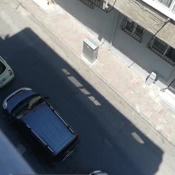 Bağcılar Belediyesi Sokak Temizliği Tam Yapılmıyor!