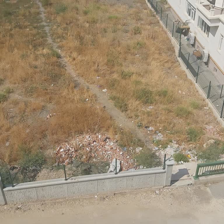 Etimesgut Belediyesi Görevini Yap! Her Yer Pislik İçinde
