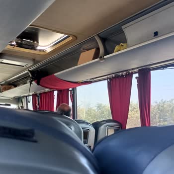 Metro Turizm Uzun Yolda Ayakta Yolcular Var Klimalar Su Akıtıyor