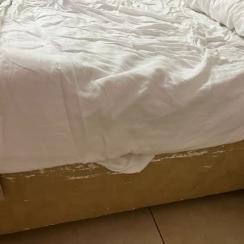 Tatilbudur Pişmanlıktır. Bizden Ekstra Ücret Alıp Hizmet Vermediler.