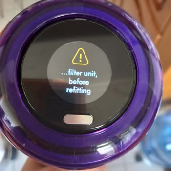 Dyson V12 Filtre Temizliği Uyarısı...
