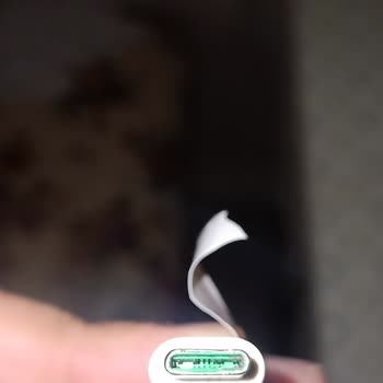 Oppo Şarj Kablosu Yok Piyasada