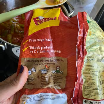 Feast İçinden Böcek Çıktı