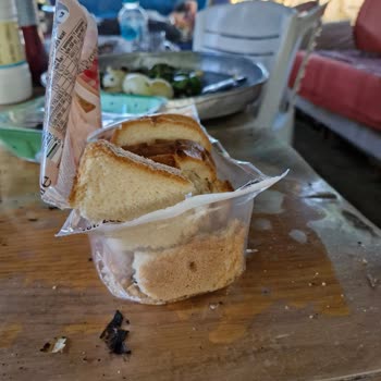 Migros Ege Glutensiz Ekmek Adı Altında Satılan Garip Şey