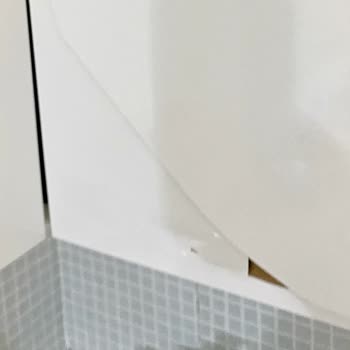Lineadecor Mutfak Dolap Kaplamaları Kabarıp Yırtılıyor...
