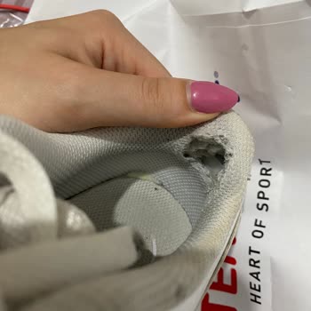 Intersport Kısa Sürede Deforme Olan Ayakkabıyı İade Almıyor!