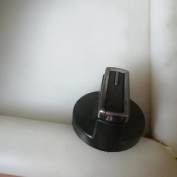 Arçelik Ocd T 651 Eg Grion Set Üstü Ocak Düğmeleri Çatlayıp Kırılmış.