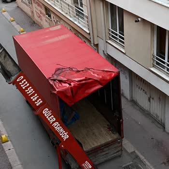 Dilde Nakliyat Gecikme Ve Saygısızlık