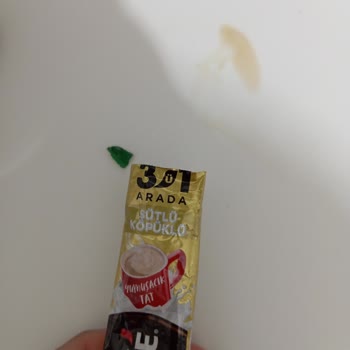 Nescafe Sütlü Köpüklü Kahveden Atık Parça Çıktı