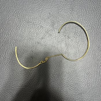 Atasay'dan Aldığım Bileklik Sürekli Taş Döküyor Ve Kalitesiz Çıktı