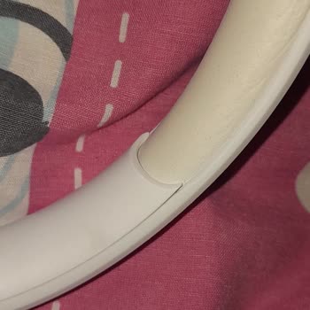 JBL Marka Kulaklığımın Plastik Kısmı Açılmaya Başlamış Durumda