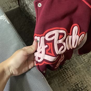 Bershka Kolej Ceketinin Renkleri Birbirine Girdi