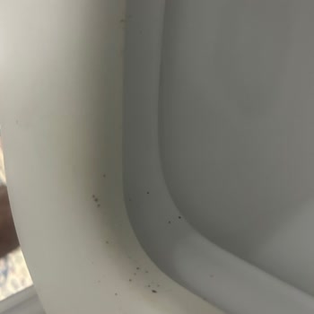 Kale Marka Klozet Kapağı Lekelenme Ve Amortisör Bozukluğu