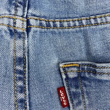 Levis Markası Ürününün Arkasında Durmuyor.