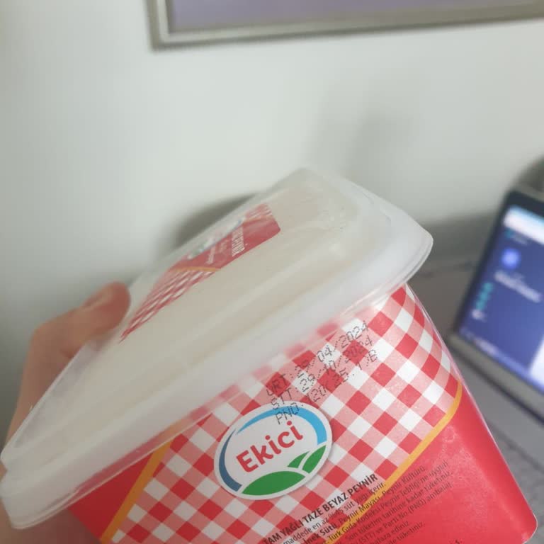 Ekici Peynir Ekici Beyaz Peynir Kutusuyla Beraber Şişiyor