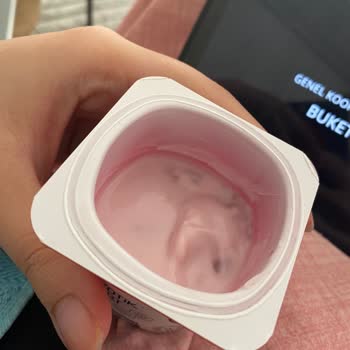 Eker Probiyotik Yoğurt Yarısı Boş