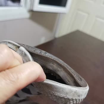 Converse Ayakkabılarında Büyük Hayal Kırıklığı: Kalite Düşüşü Ve Dayanıklılık Sorunu