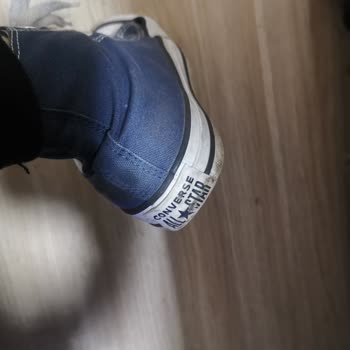 Converse Ayakkabılarında Büyük Hayal Kırıklığı: Kalite Düşüşü Ve Dayanıklılık Sorunu