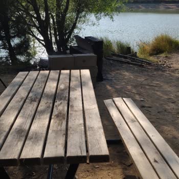 Bursa Büyükşehir Belediyesi Baraklı Göleti Piknik Alanı Malzemelerin Yıkılması Hakkında ( Bbb )