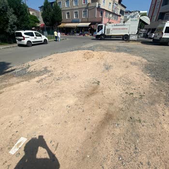 Tuzla Belediyesi Çalışmadan Sonra Bırakılan Kum Birikintisi