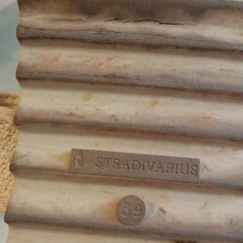 Stradivarius Sandalet 2 Hafta Giymeden Parçalandı