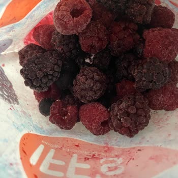 BİM'den Aldığım Dondurulmuş Meyveler Kurtlu Çıktı!