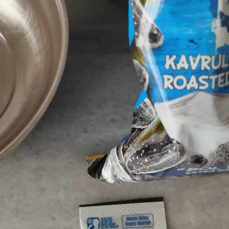 Gold Harvest Kuruyemiş Çekirdek Paketinde Beklenmedik Bulgu
