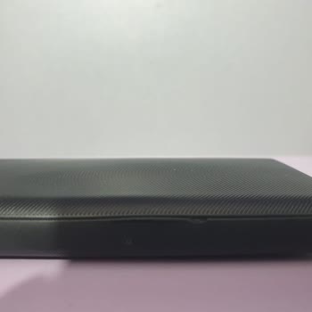 Spigen Türkiye Powerbank Şişme Ve Çatlama Sorunu