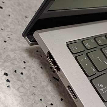 Warranty Dispute for Asus Zenbook S13 OLED Due to Shipping Damage