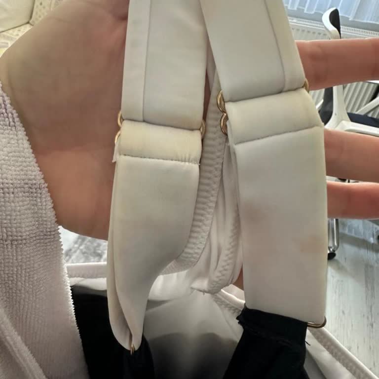 Kom Mayo ve Tekstil İlk Kullanımda Güneş Kremi Lekesi Oluşan Kom Markalı Mayo