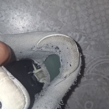Lookzeel Satın Aldığım Adidas Ayakkabı 5 Ayda Çöp Oldu Ve Yardımcı Olunmuyor