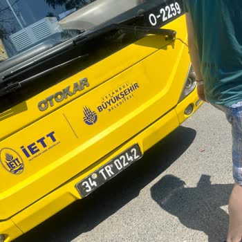 İETT Otobüsünde Klima Sorunu Ve Şantiye Önünde Mağduriyet