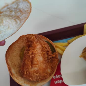 Popeyes XL Sandviç Menüde Beklentilerin Altında Kalan Deneyim