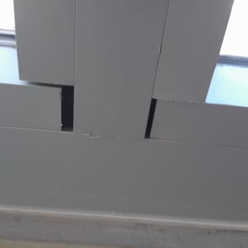 Soma Yıldız Pen Cam Balkon İşçilikleri Çok Kötü Ve Düzeltmiyorlar
