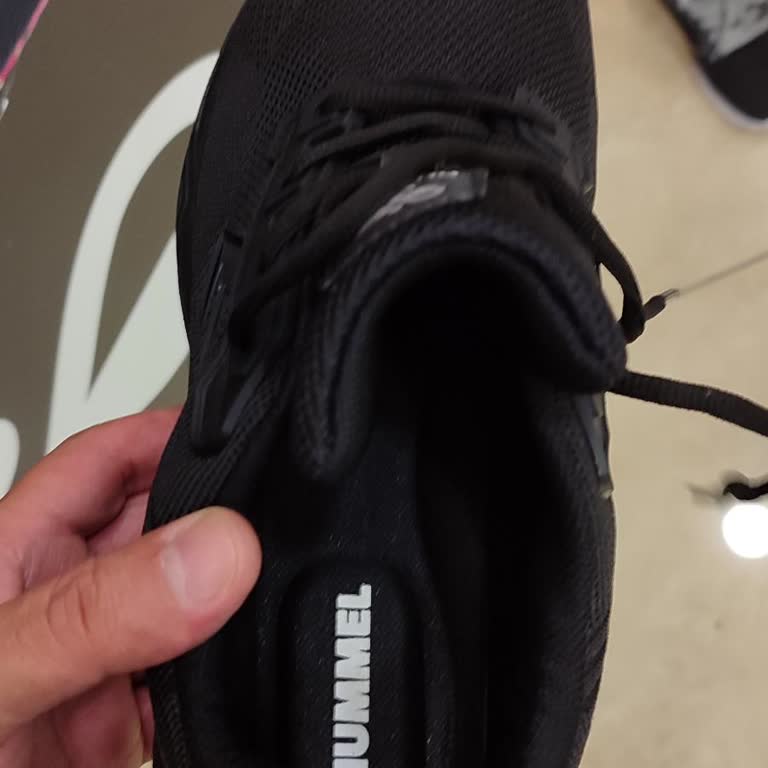 Hummel 'den Aldığım Ayakkabılar Sahtemi