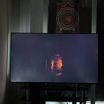 PHILIPS TV Philips The One 65pus8909/62 Işık Süzmeleri Beyaz Işık Parlamaları
