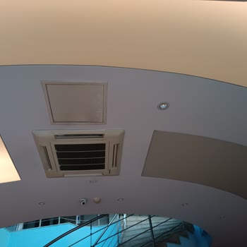 Antalya Muratpaşa Belediyesi Süleyman Erol Yüzme Havuzu'nda Klimalar Arızalı!