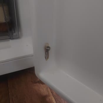 Vestel Buzdolabında Paslanma Ve Kırık Raf Sorunları