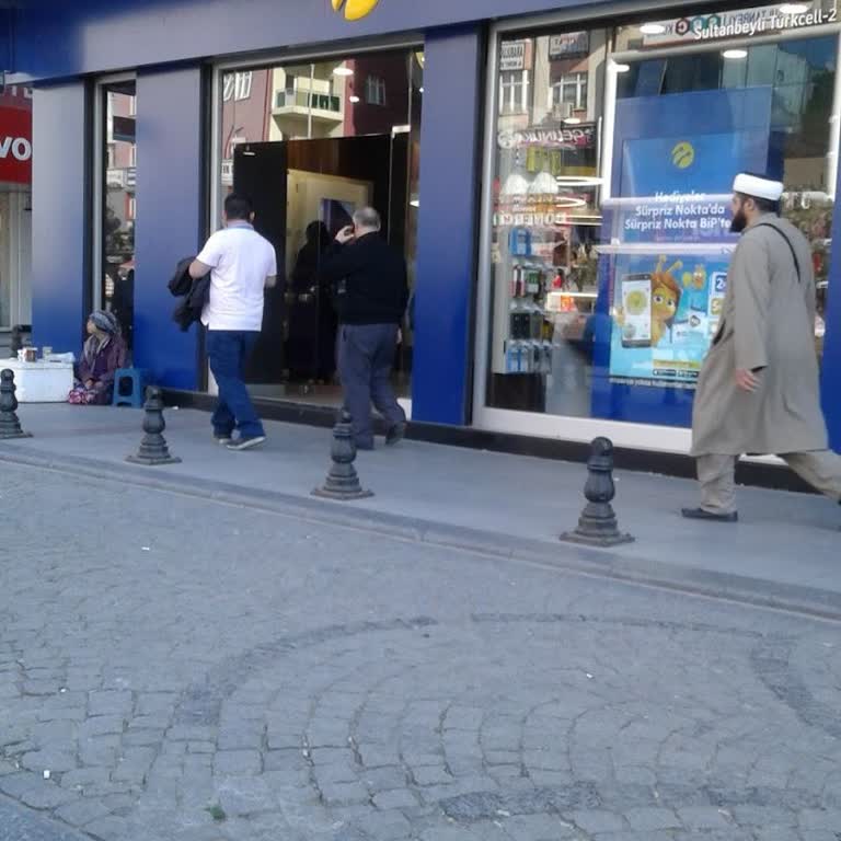 Turkcell Çalışanı Bilgisizliği. Bozuk Üslubu