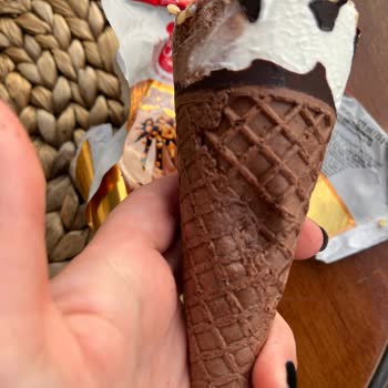 AOÇ Dondurmaları Bayat