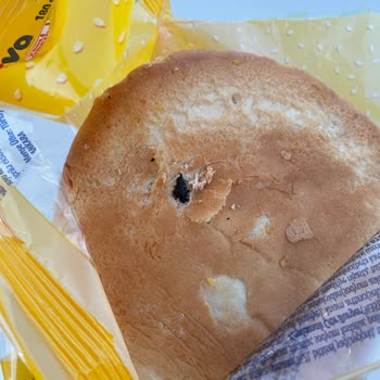 Migros Tibers Çıtır Tavuk Burgerin Ekmeğinden Oyun Hamuru Çıktı