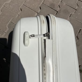 Ajet (Anadolu Jet) Kırılan Valiz, Bulunamayan Yetkili!