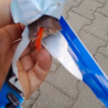 A101 Marketinizdeki Çikolatada Yabancı Madde Tehlikesi