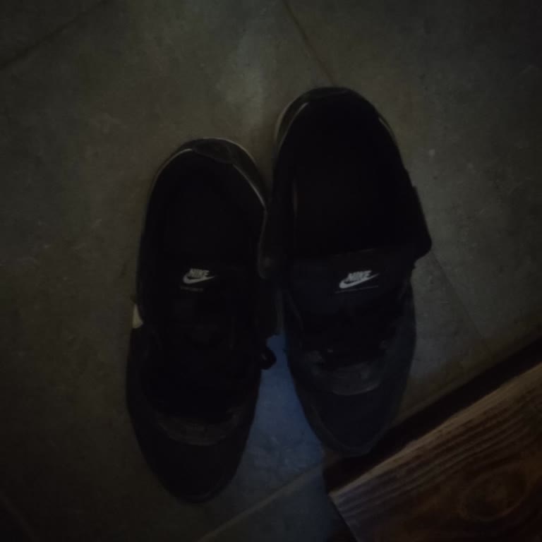 A101 Orijinalliği Şüpheli Nike Kaşıntı Yapıyor