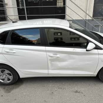 Getir Araçta Kaza Yaptım Ve Bilerek Serviste Arabayı Bekletiyorlar