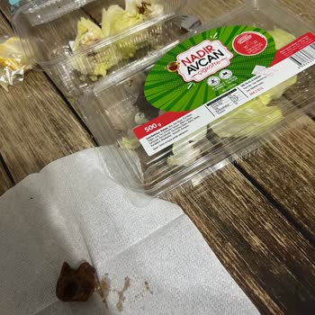 Nadir Avcan Petrol Çiğköfteden Kıl Ve Çürük Çıktı.