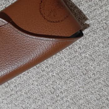 Rayban Gözlük Kaplarında Deformasyon