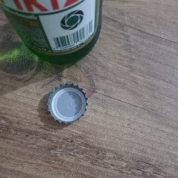 Sarıkız Maden Suyu Sarıkız Marka Su İçinde Cam Parçası Bulunması