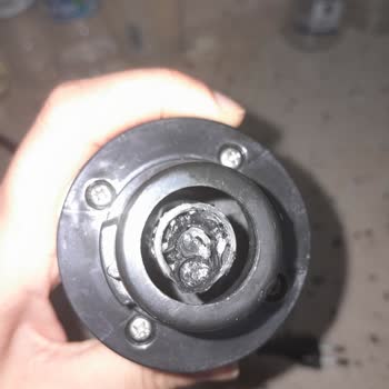 Sinbo Shb3179 El Blenderinin Durduk Yere İçinin Yanması