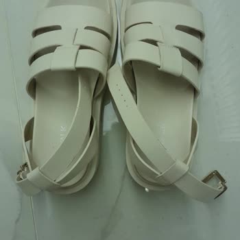 Deichmann Ayaklarımı Yara Yaptı